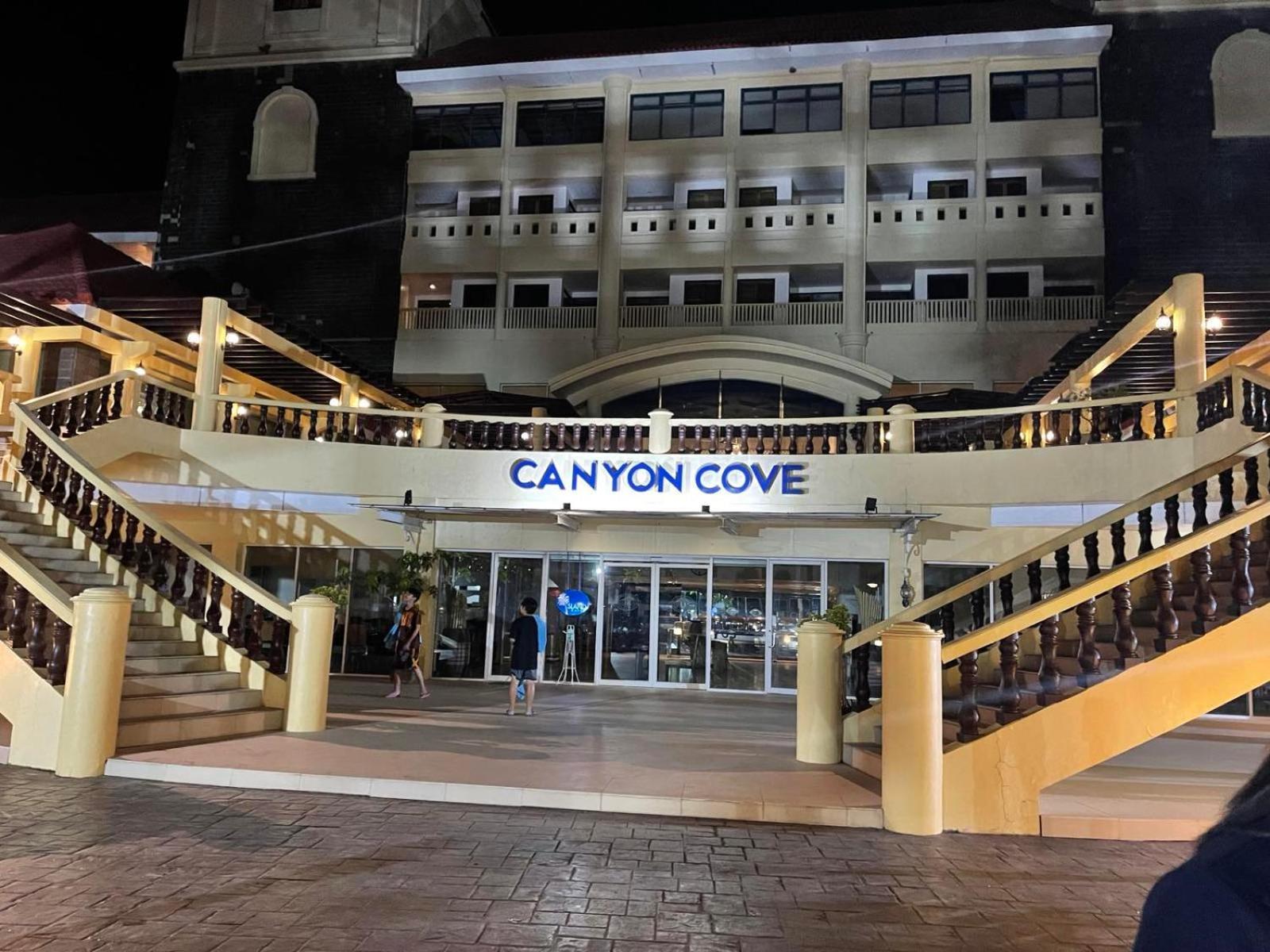 Canyon Cove Hotel And Spa Nasugbu Bagian luar foto